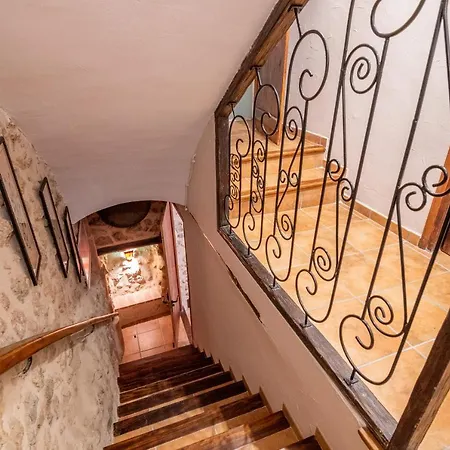 בית כפרי Casa Lo Ferre בסייטה